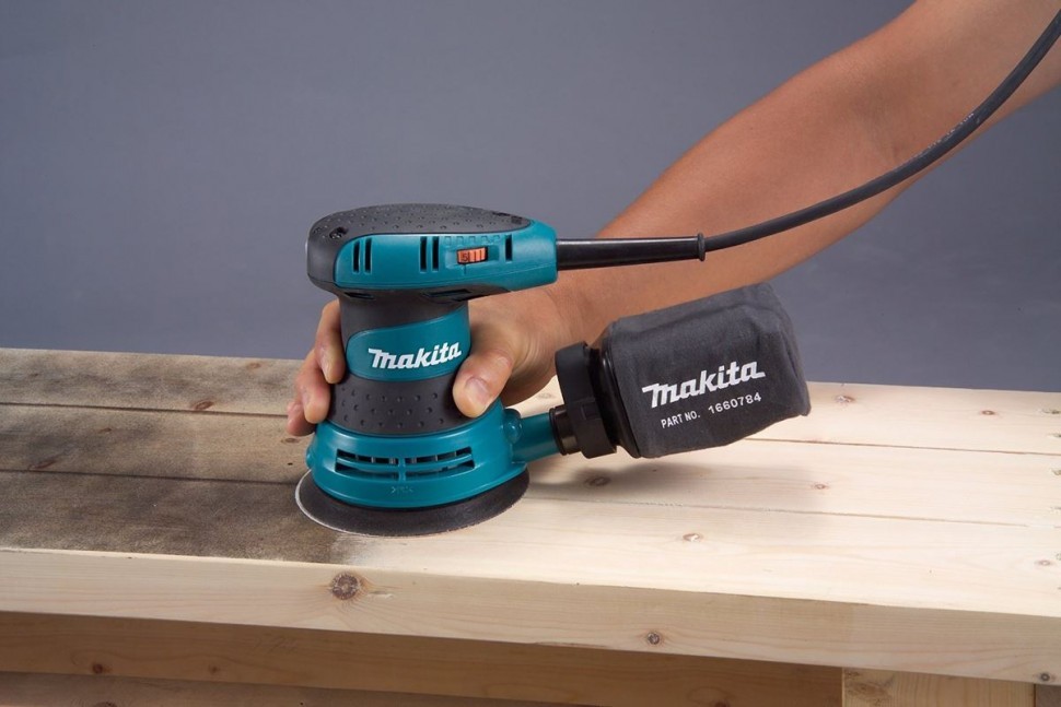 Эксцентриковая шлифмашина Makita BO5031K