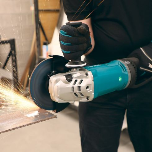 Угловая шлифмашина (болгарка) Makita GA7071X1, 180 мм, 2400 Вт