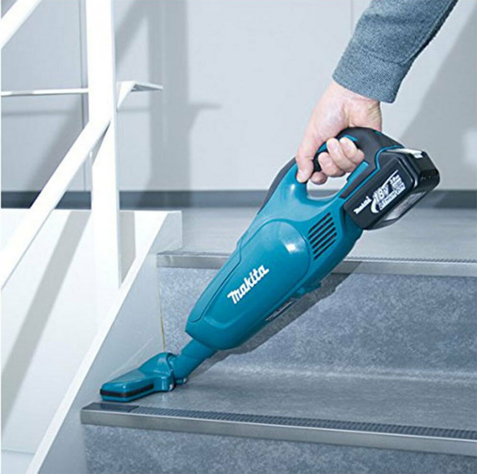Аккумуляторный пылесос Makita DCL 180 Z (DCL180Z)
