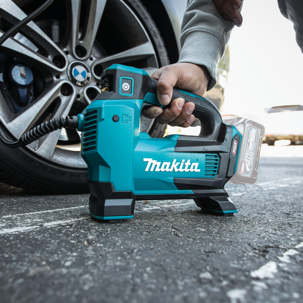Аккумуляторный насос Makita MP001GZ (XGT 40В)
