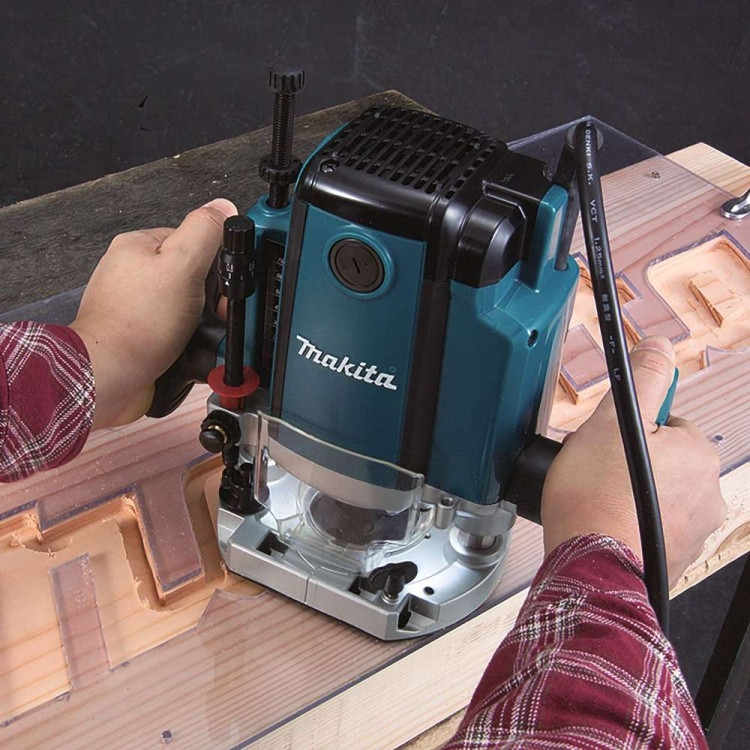 Фрезер погружной 1850Вт Makita RP1802FX02 (подсветка)