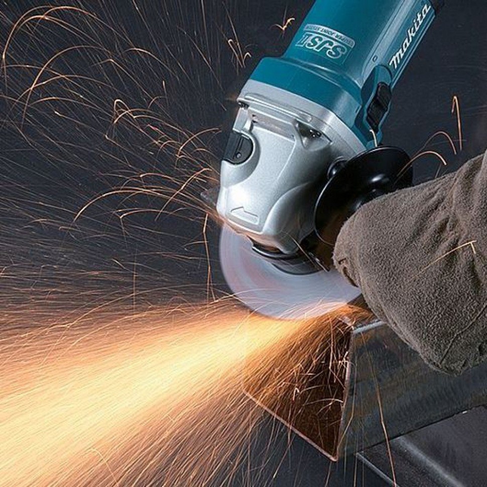 Угловая шлифмашина (болгарка) Makita 9565CVR, 125 мм, 1400 Вт, регулировка оборотов