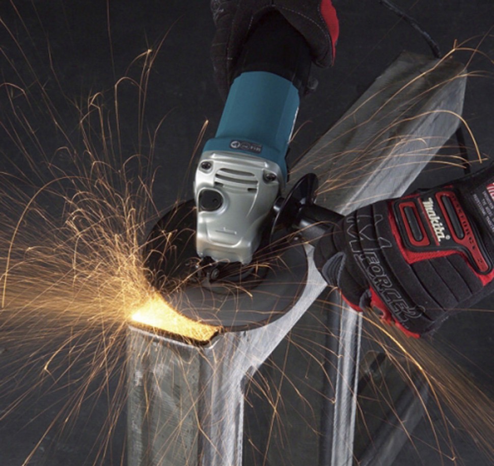 Угловая шлифмашина (болгарка) Makita GA5030K, 125 мм, 720 Вт