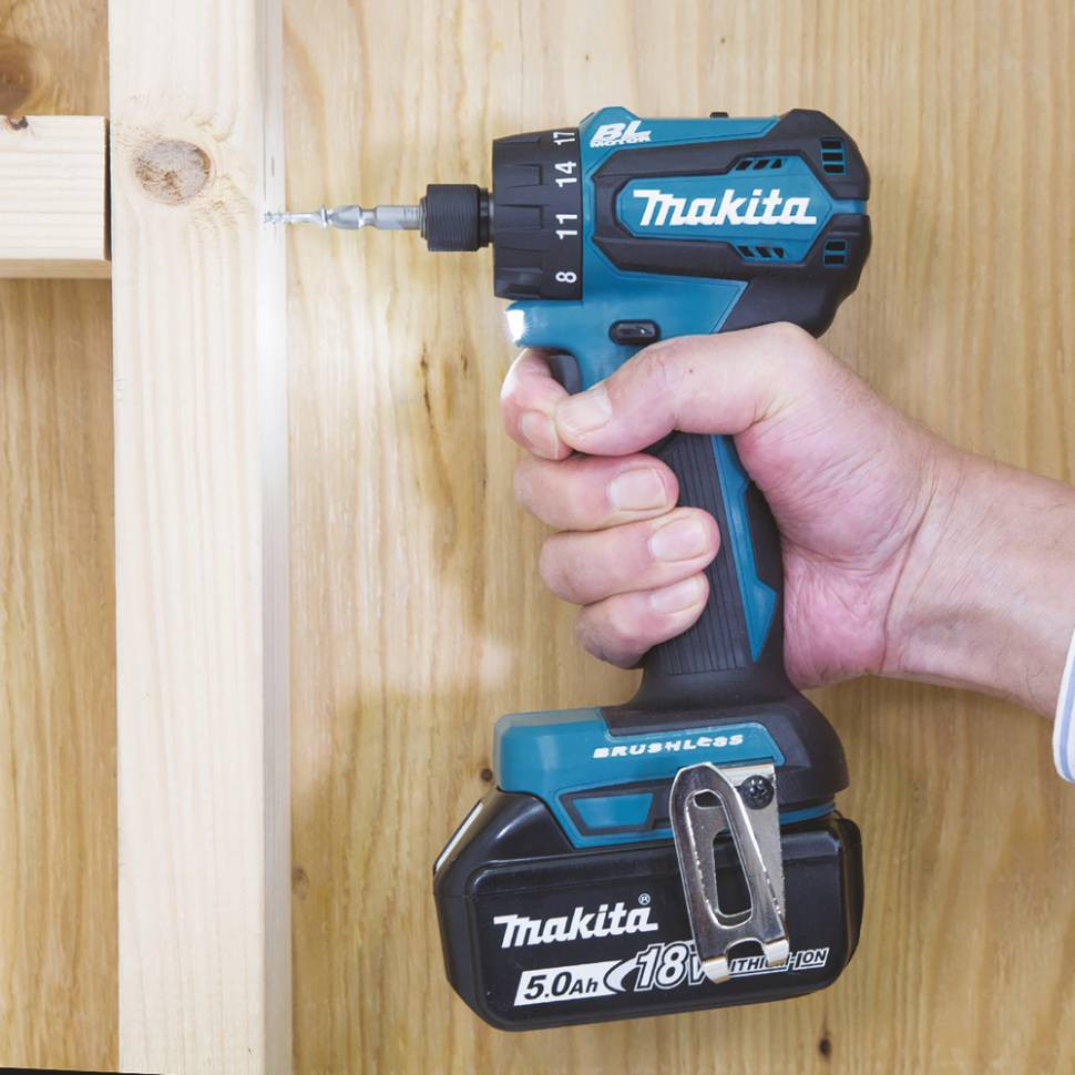 Аккумуляторная дрель-шуруповерт Makita DDF083Z Аккумуляторная дрель-шуруповерт Makita DDF083Z