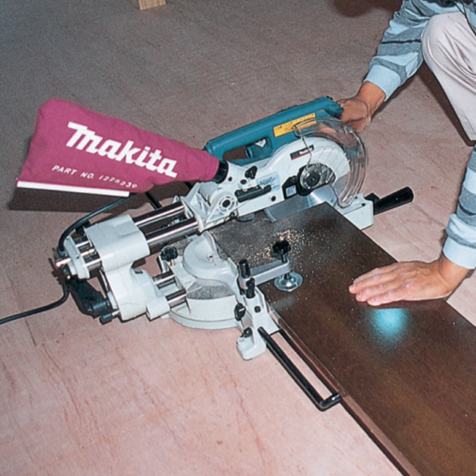 Торцовочная пила консольного типа Makita LS0714N (LS 0714 N)
