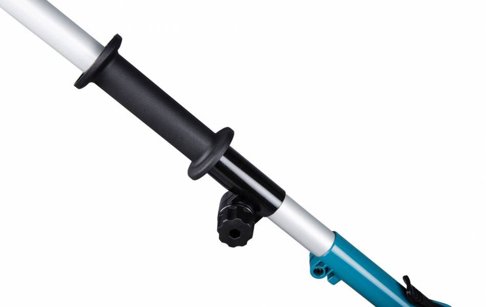 Аккумуляторный кусторез со штангой Makita UN460WDZ