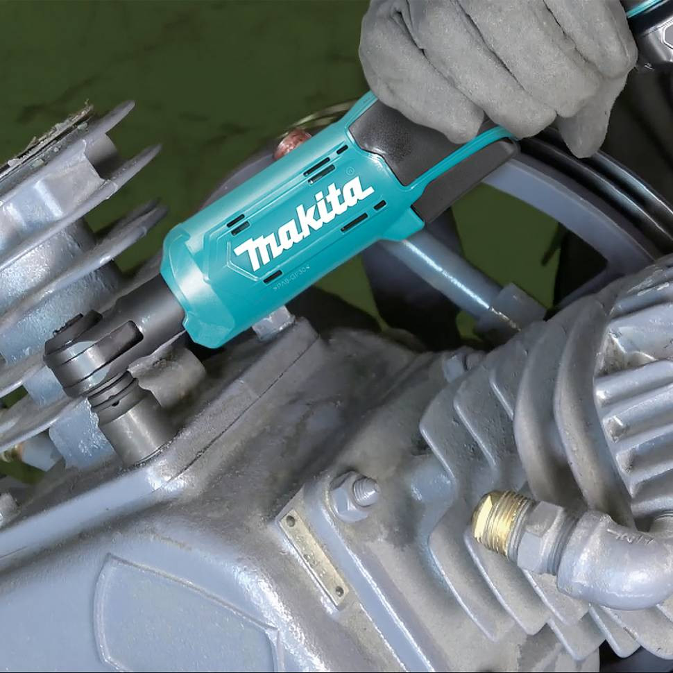 Аккумуляторный угловой гайковерт Makita WR100DZ Аккумуляторный угловой гайковерт Makita WR100DZ