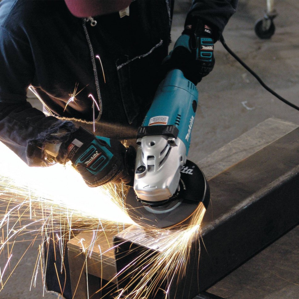 Угловая шлифмашина (болгарка) Makita GA9020, 230 мм, 2200 Вт Угловая шлифмашина (болгарка) Makita GA9020, 230 мм, 2200 Вт