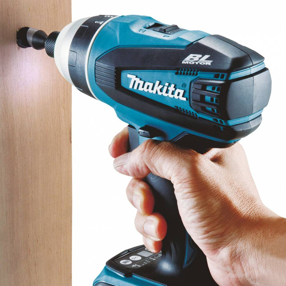 Аккумуляторный ударный шуруповерт Makita DTP141Z Аккумуляторный ударный шуруповерт Makita DTP141Z